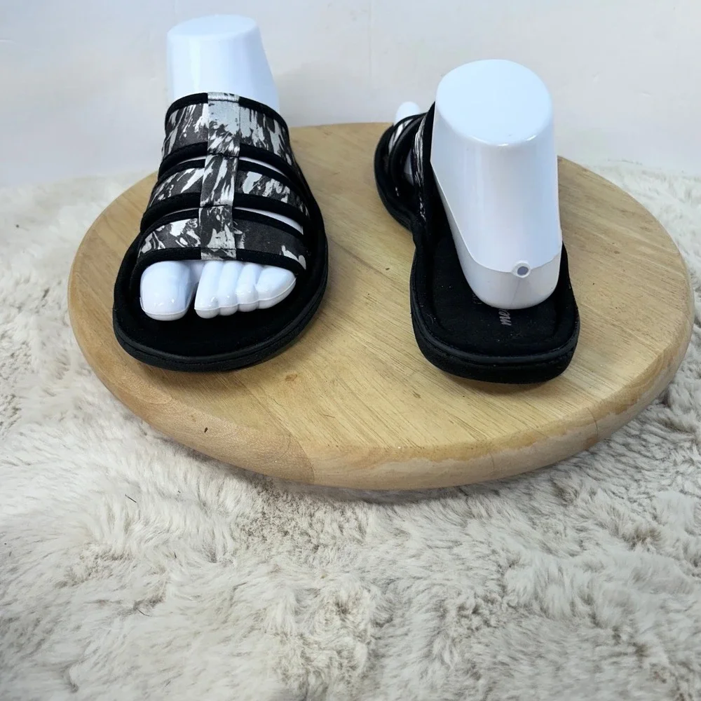 Avon Memory Foam‎ Cushion Walk Slides Comfort Sandals Black White M (7-8)